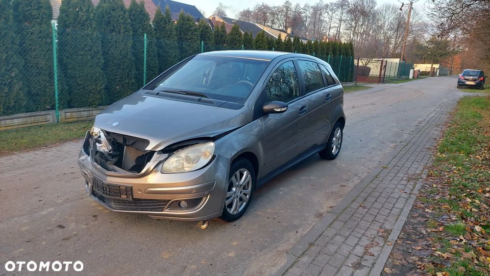 Mercedes-Benz Klasa B 170 - 6