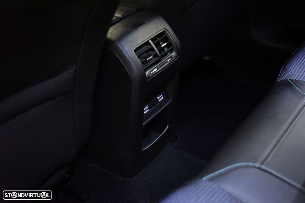 Peugeot 308 SW 1.2 PureTech Allure EAT8 - 31