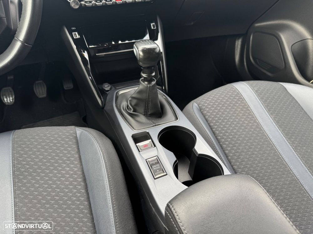 Peugeot 2008 1.2 PureTech Allure Pack - 13