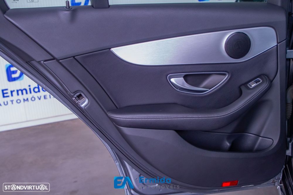 Mercedes-Benz C 350 - 36