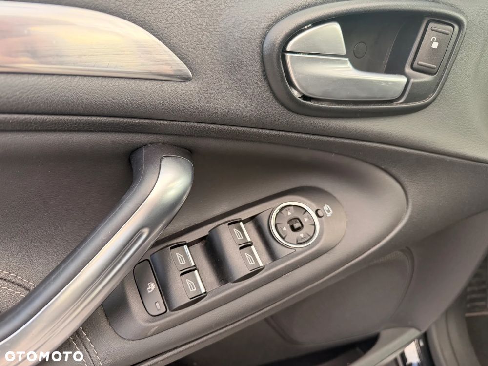 Ford S-Max 2.0 TDCi DPF Titanium - 29