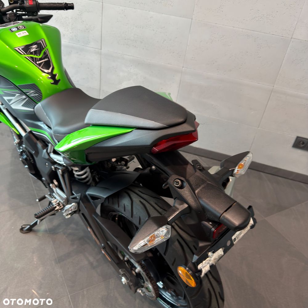 Kawasaki Z - 15