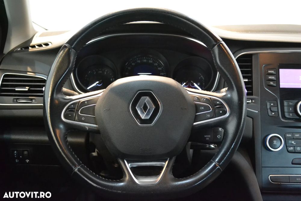 Renault Megane BLUE dCi Zen - 17