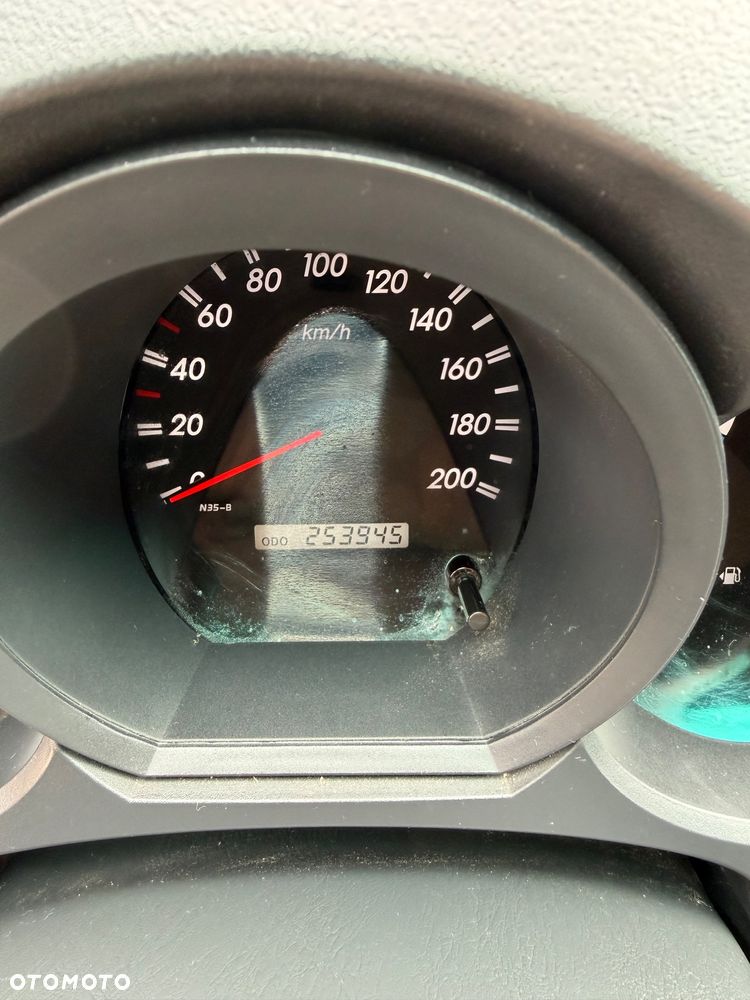 Toyota Hilux 3.0 D-4D SR5-X - 19
