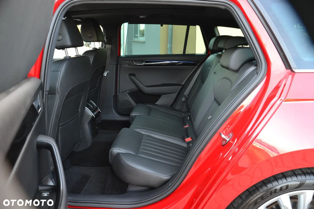 Skoda Superb Combi 2.0 TDI 4x4 DSG L&K - 34