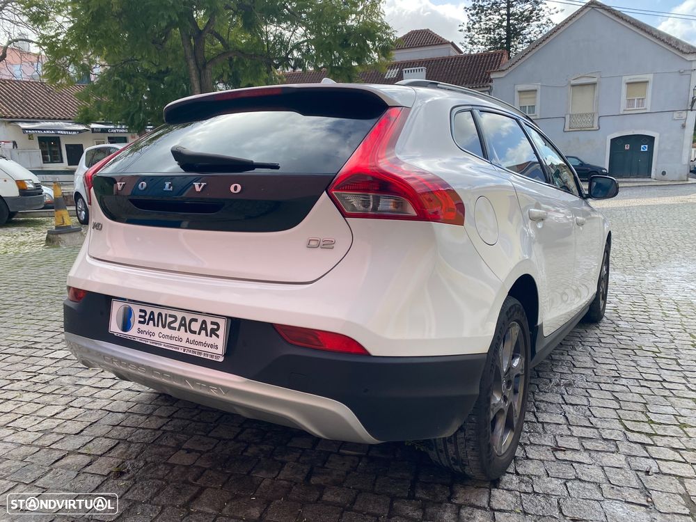Volvo V40 Cross Country 1.6 D2 Kinetic Powershift - 9