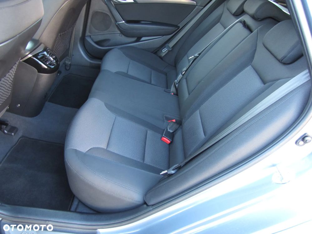 Hyundai i40 1.7 CRDi BlueDrive Business - 12