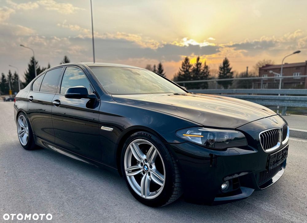 BMW Seria 5 550i - 9