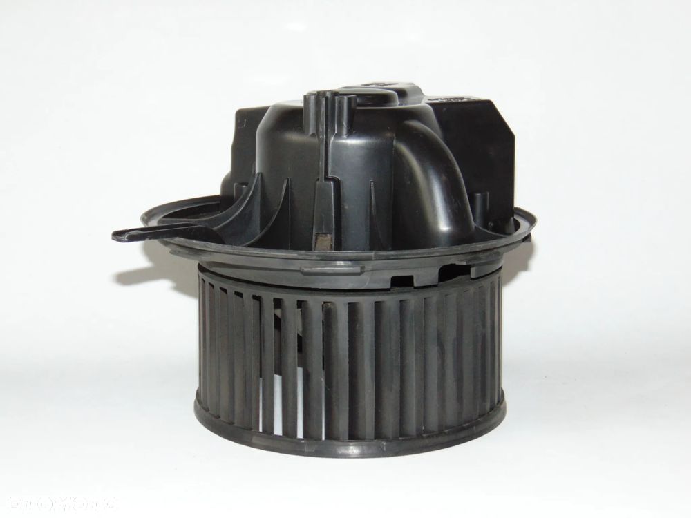 ORYGINAŁ dmuchawa wentylator nawiewu nagrzewnicy 1K1820015C F983228M Audi A3 8P VW Volkswagen Golf 5 V Touran I EUROPA - 5