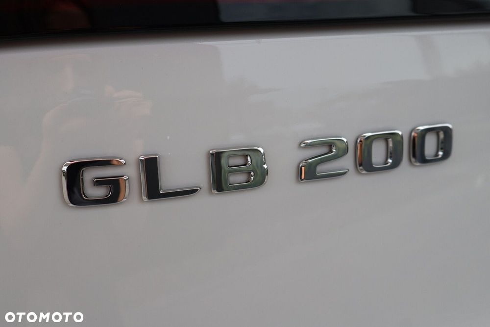 Mercedes-Benz GLB - 22