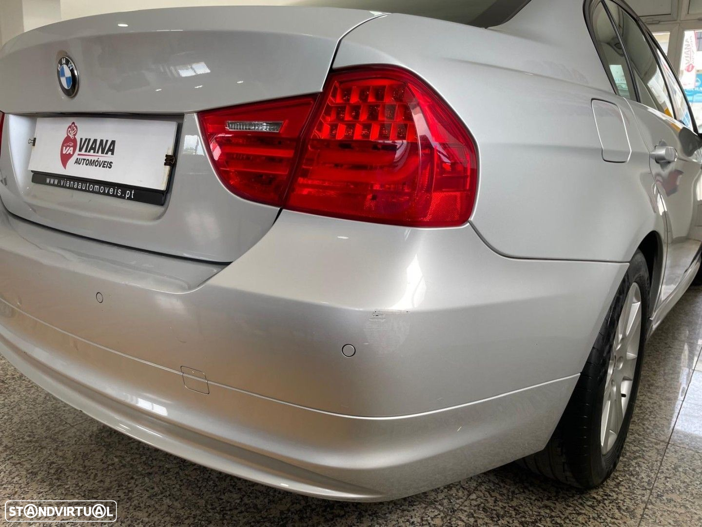 BMW 320 d EfficientDynamics Navigation - 17