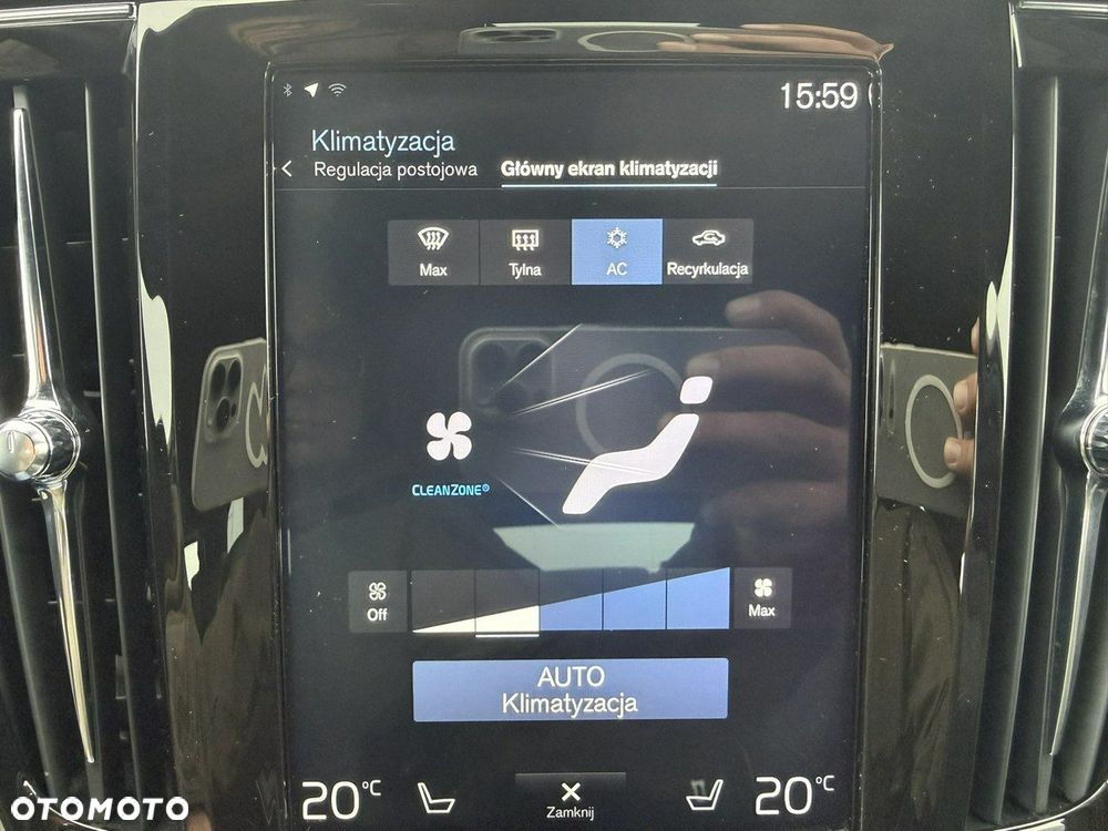 Volvo V90 D4 R-Design - 27