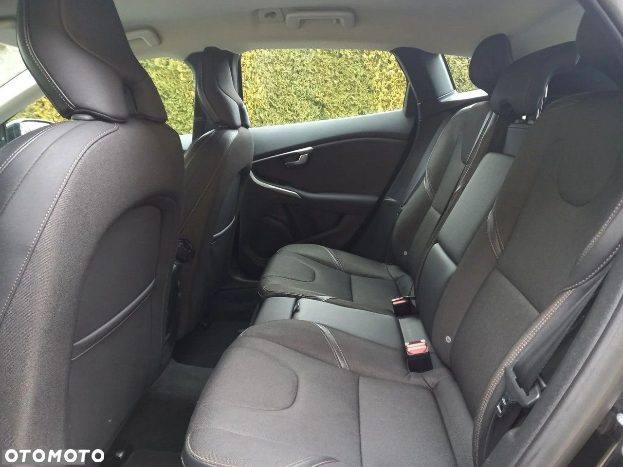 Volvo V40 Cross Country D2 Momentum - 26