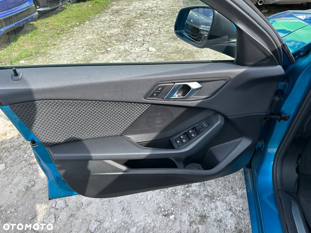 BMW Seria 1 118i - 13