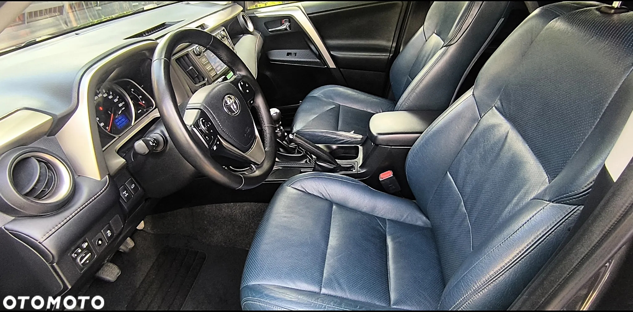 Toyota RAV4 2.0 D-4D Prestige - 31