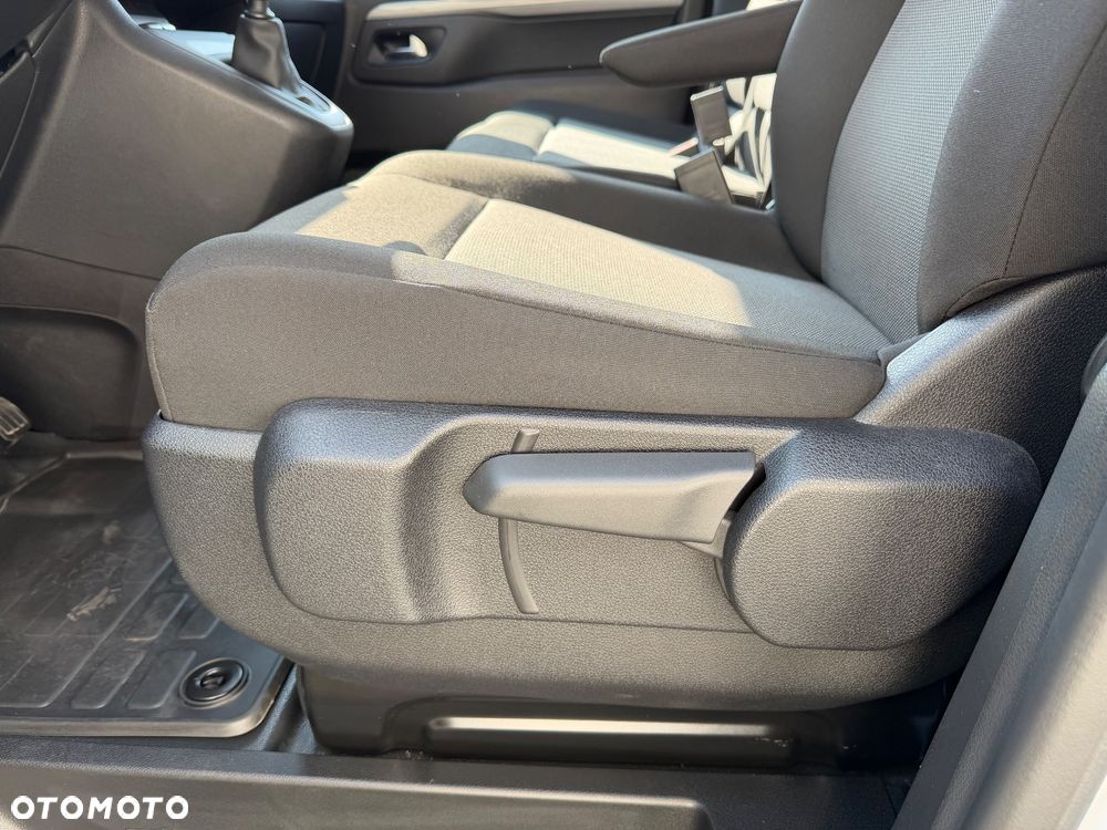 Opel Vivaro - 20