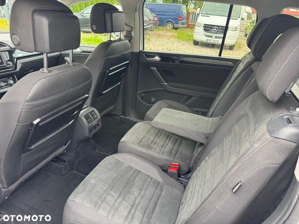 Volkswagen Touran 1.4 TSI BMT Comfortline DSG - 11
