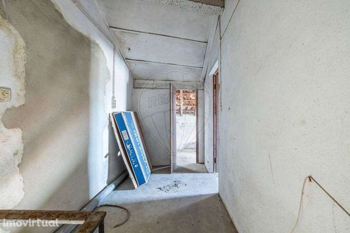 Moradia T2 para venda - Grande imagem: 3/13