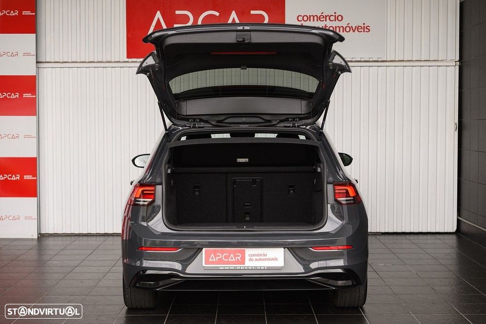 VW Golf 1.5 eTSI R-Line DSG - 12