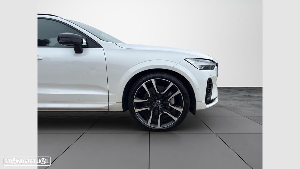 Volvo XC 60 2.0 T6 PHEV Ultra Dark AWD - 11