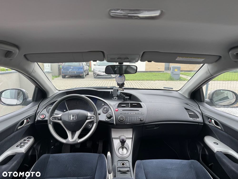Honda Civic 1.4i-DSi - 8