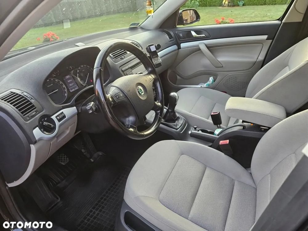 Skoda Octavia 2.0 TDI Ambiente - 3