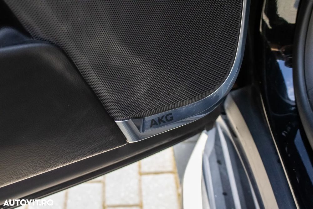 Cadillac Escalade - 14