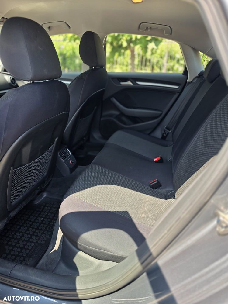 Audi A3 Limuzina 1.6 TDI clean Stronic Ambiente - 13
