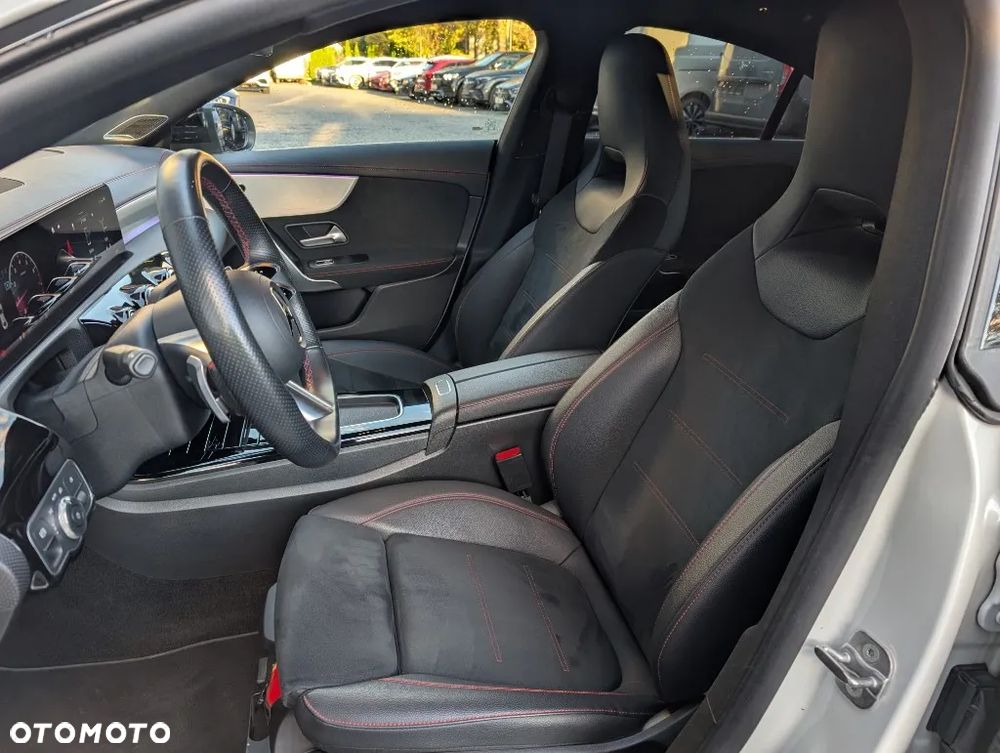 Mercedes-Benz CLA 200 AMG Line 7G-DCT - 8