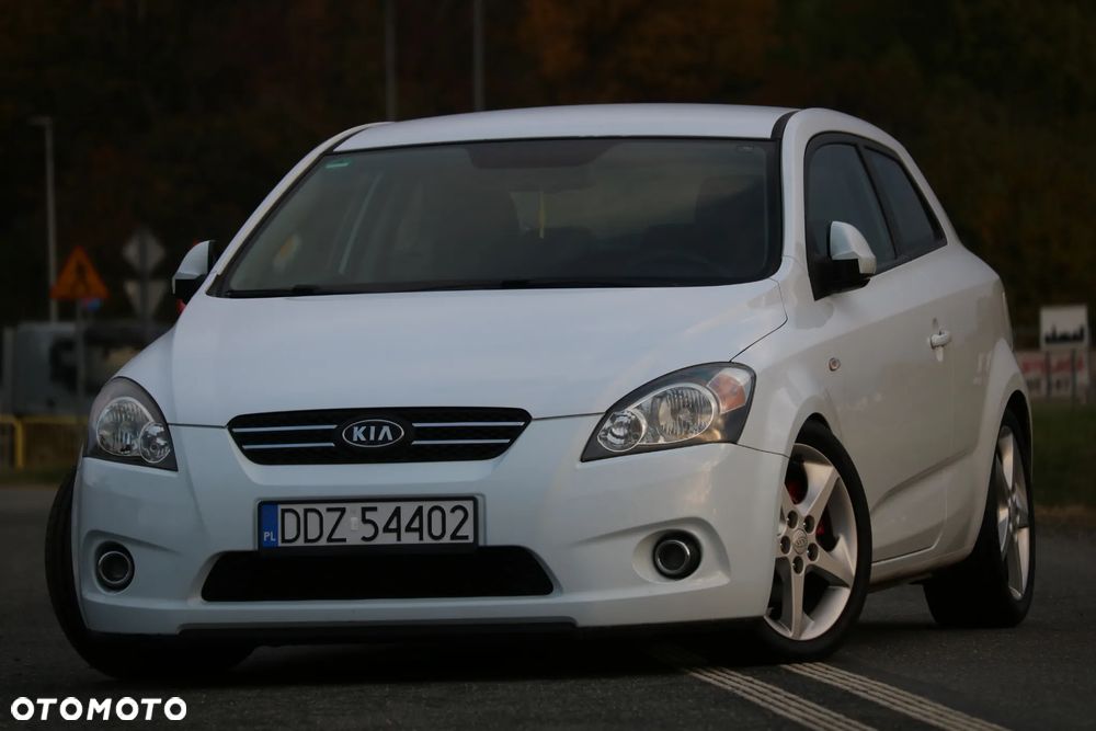 Kia Proceed 2009 photo 2