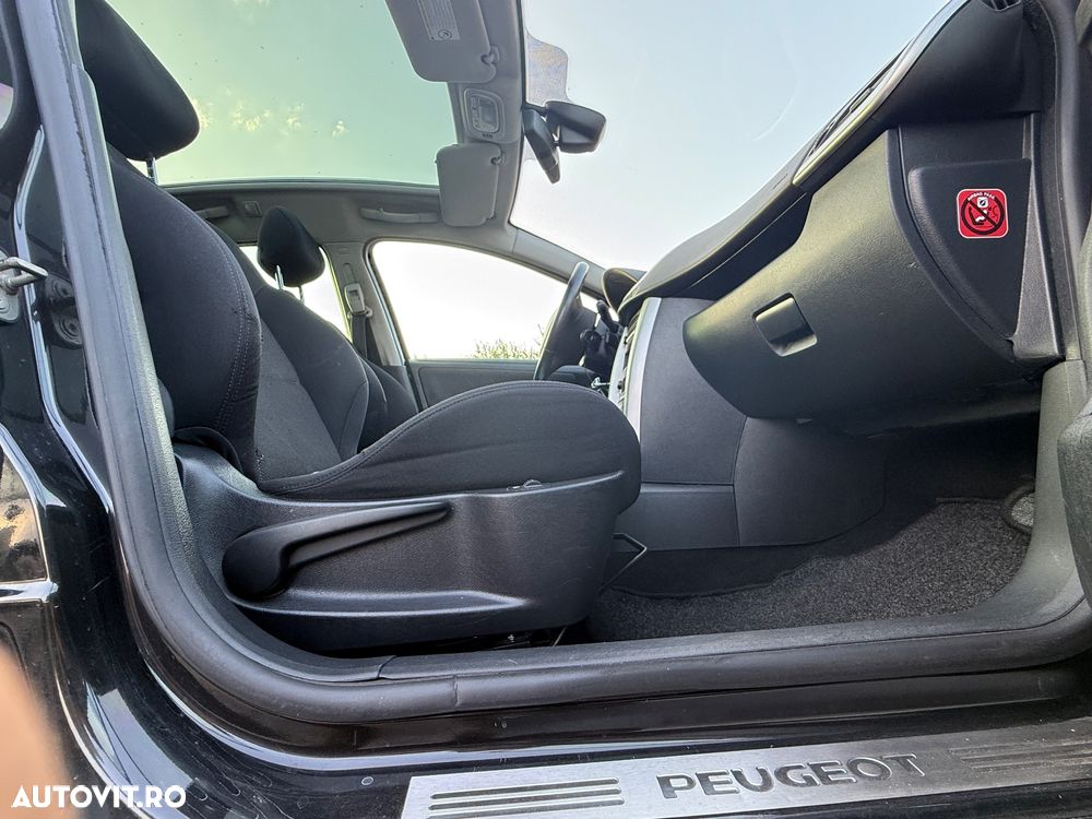 Peugeot 207 110 HDi FAP (Blue Lion) Sport - 7