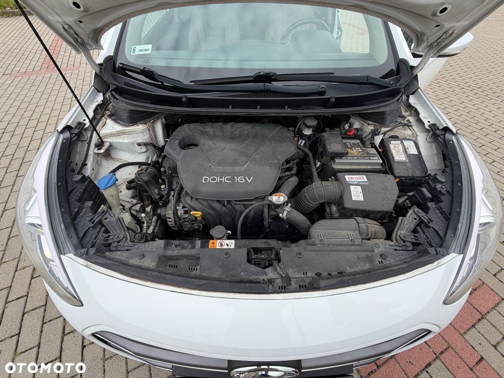 Hyundai i30 1.6 Premium - 19