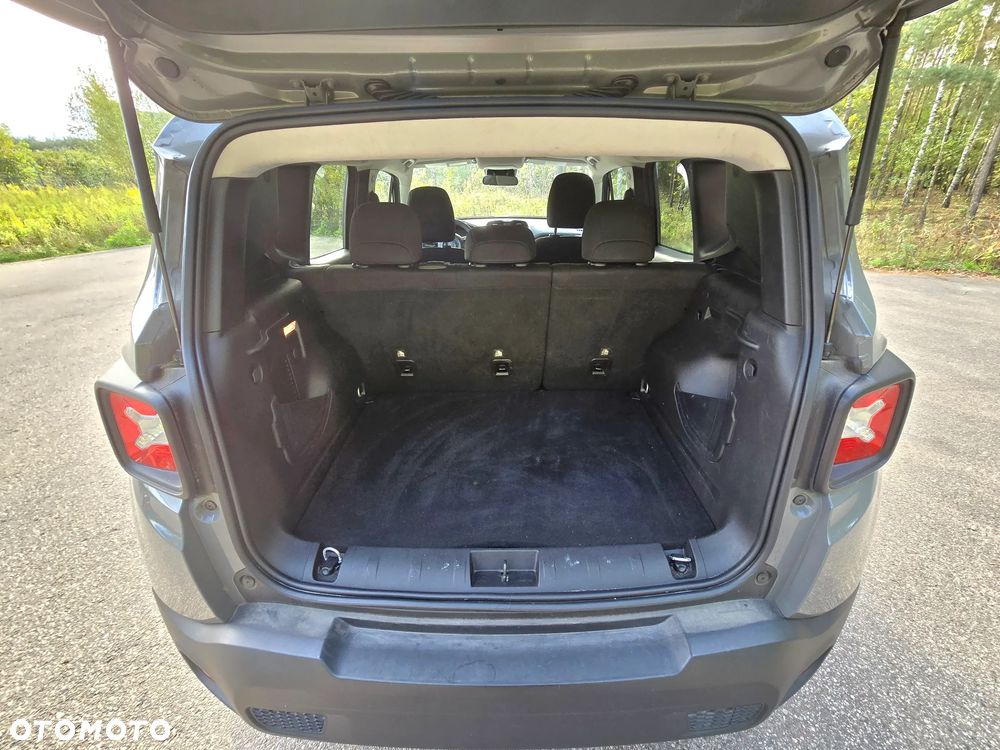 Jeep Renegade - 12