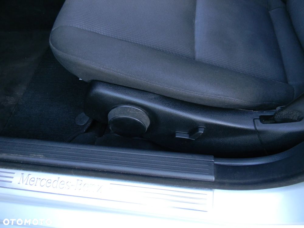 Mercedes-Benz Klasa A 160 CDI Avantgarde DPF Polar Star - 17