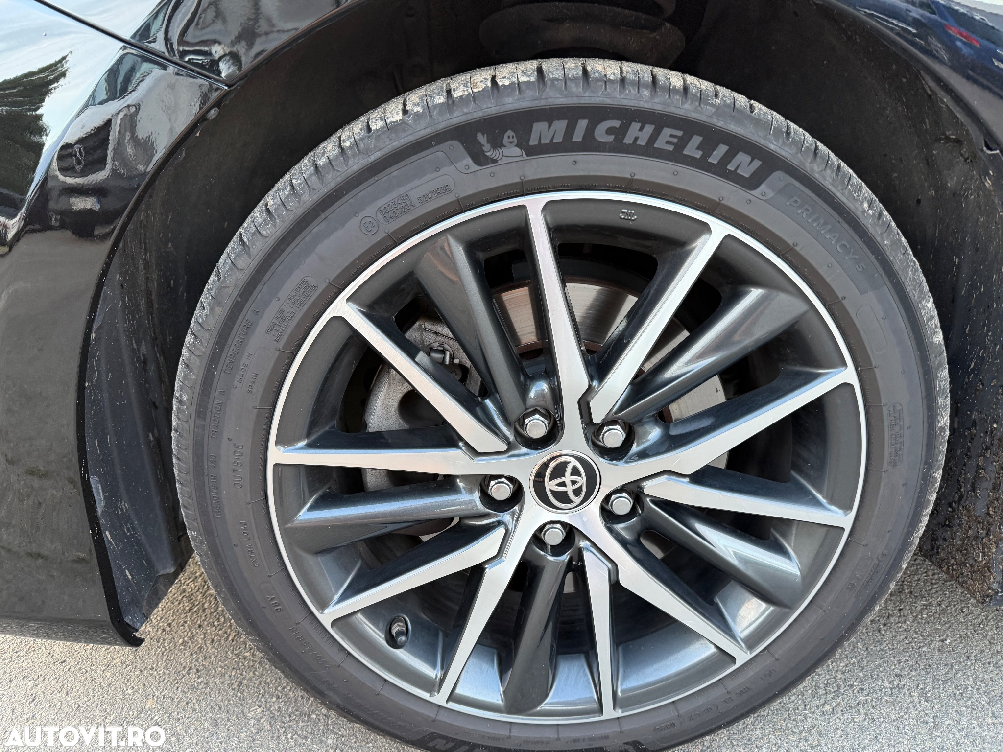 Toyota Camry 2.5 Hybrid Exclusive - 9