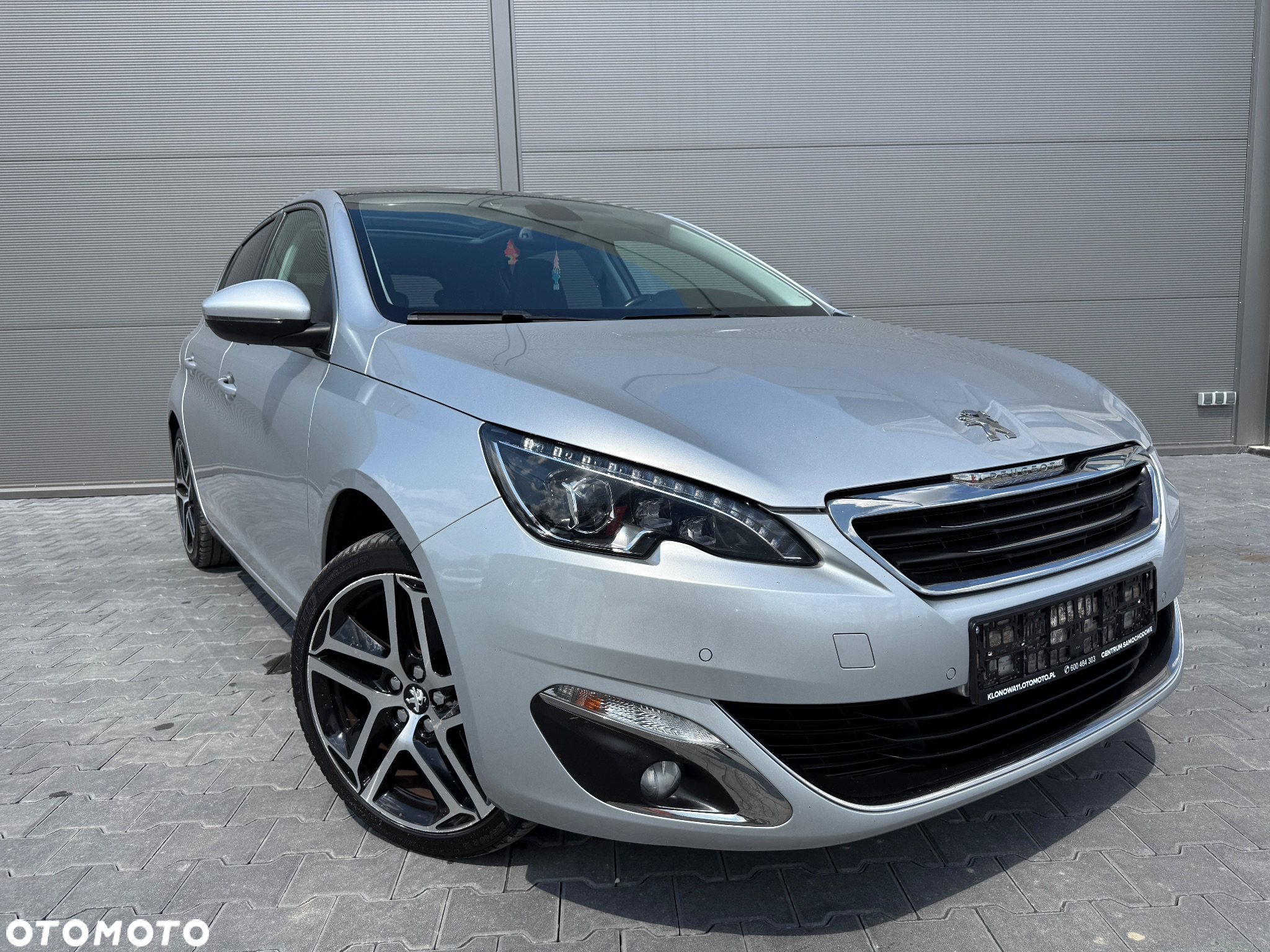Peugeot 308 SW 1.2 PureTech GPF Allure S&S - 4