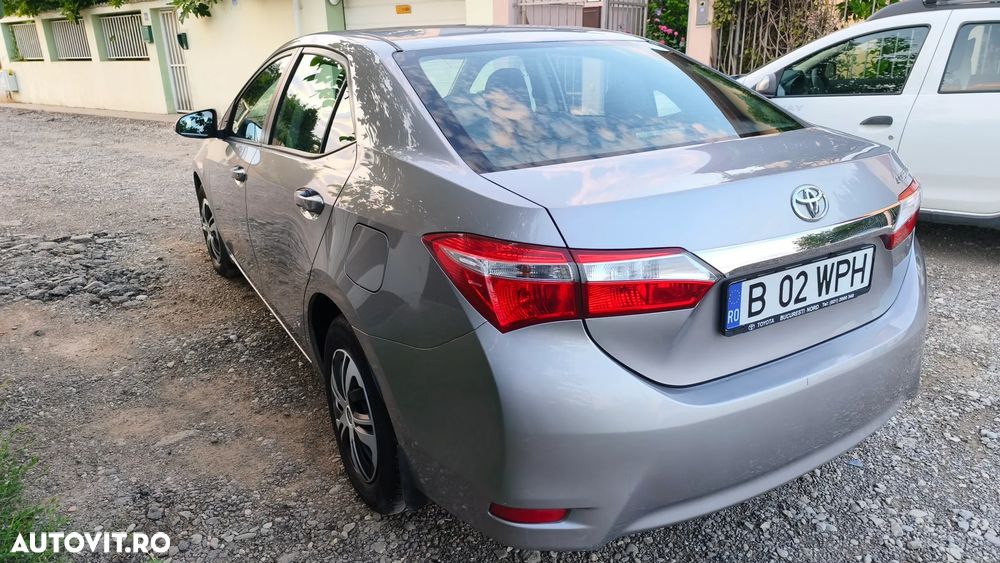 Toyota Corolla 1.6 Valvematic Terra - 10