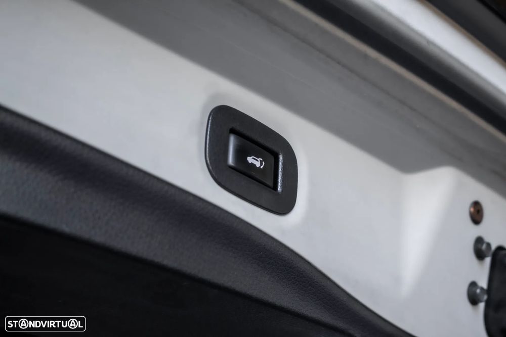 Nissan X-Trail 1.6 dCi N-Connecta - 32