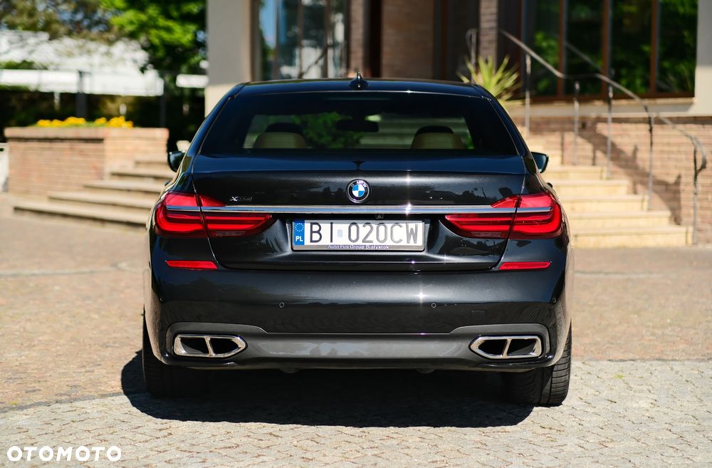 BMW Seria 7 - 8