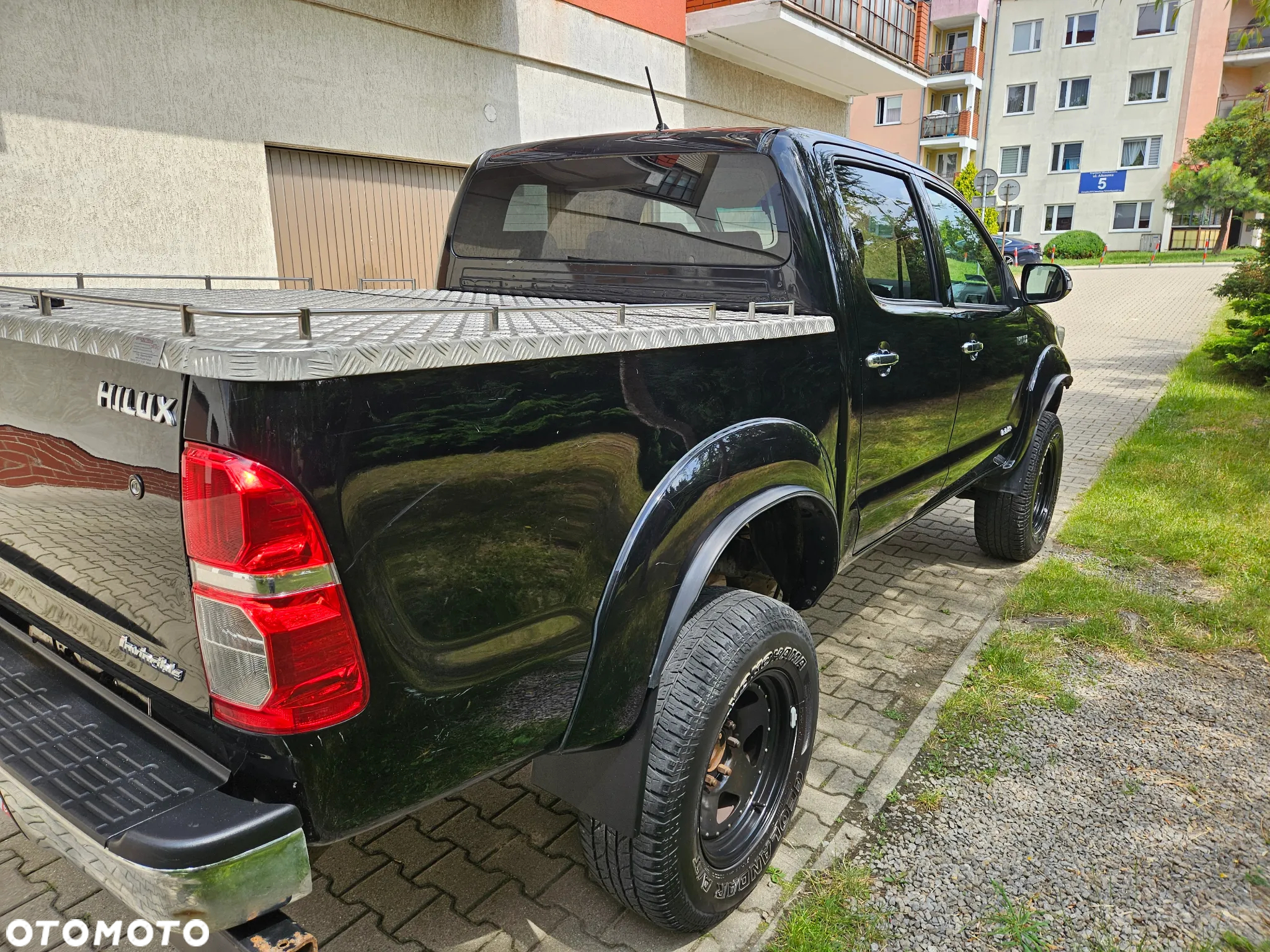 Toyota Hilux 3.0 D-4D Invincible - 6