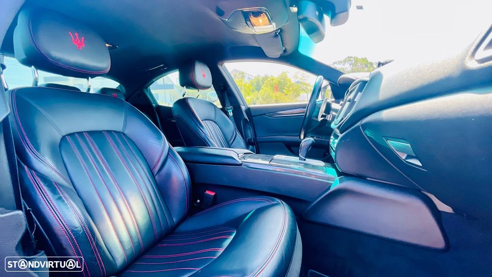 Maserati Ghibli 3.0 V6 - 24
