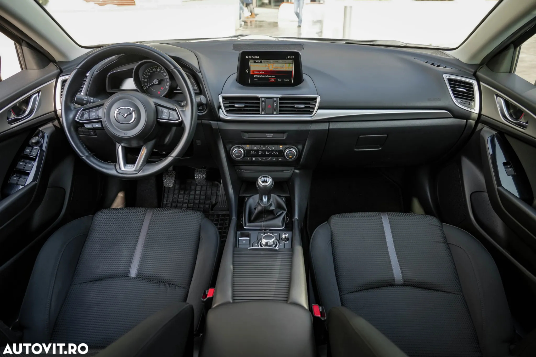 Mazda 3 SKYACTIV-G 120 Exclusive-Line - 4
