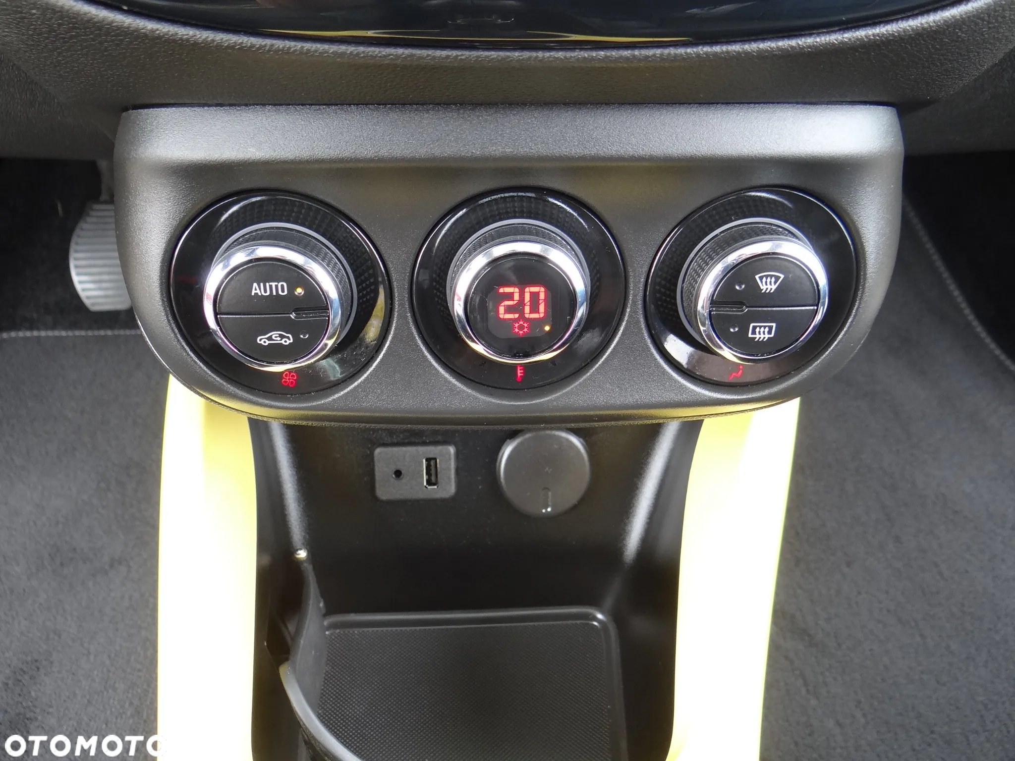 Opel Adam 1.4 Start/Stop Germany's next Topmodel - 27