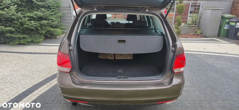 Volkswagen Golf 1.6 TDI DPF MATCH - 16