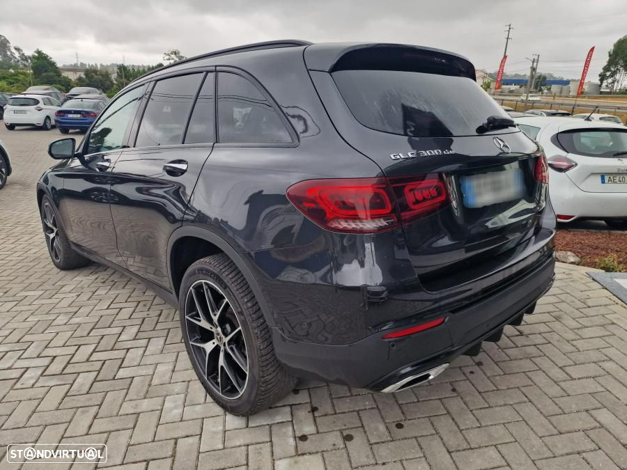 Mercedes-Benz GLC 300 e 4Matic - 3
