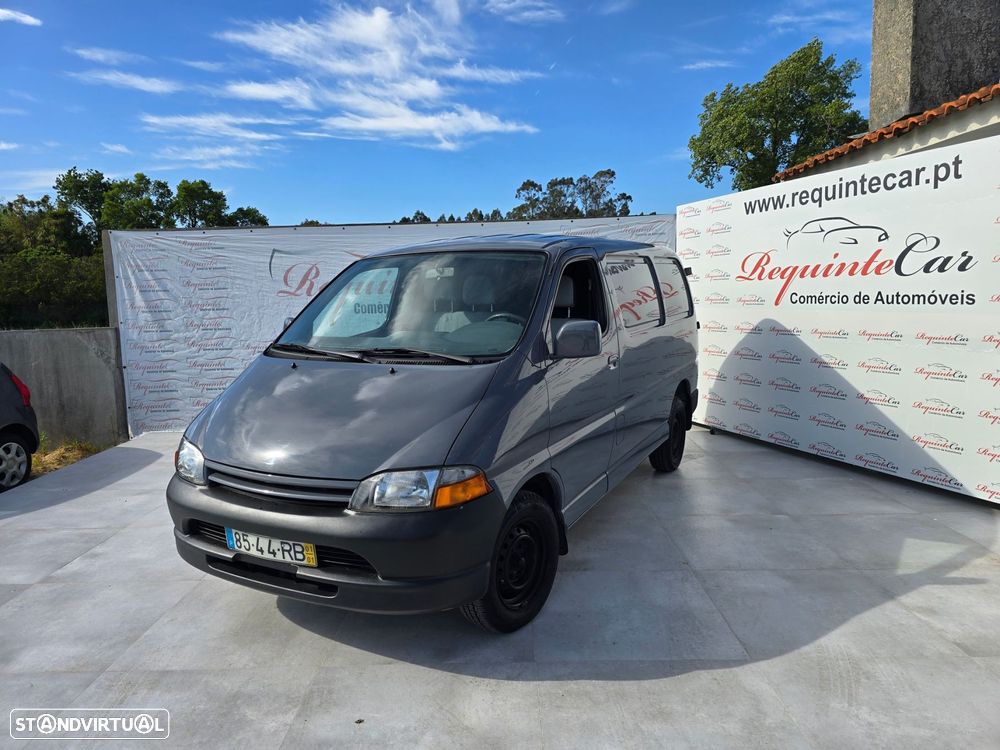 Toyota HiAce 2.4 D LXH12LB - 1