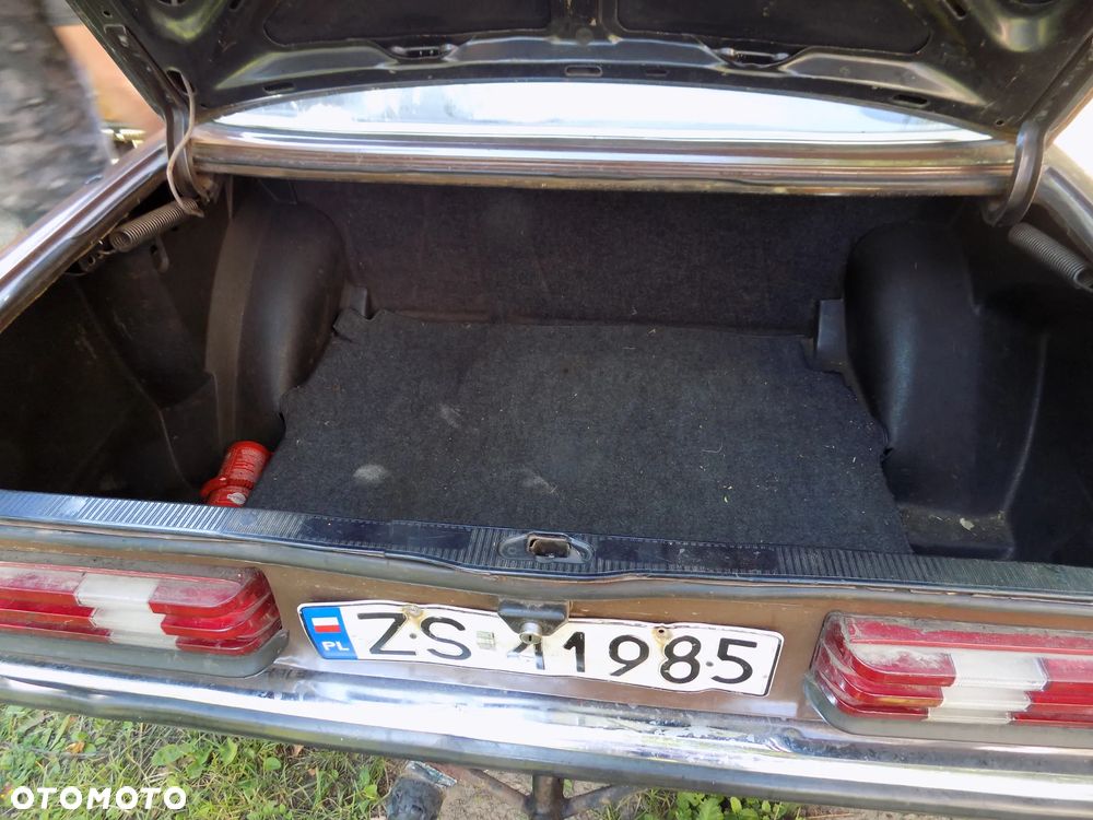 Mercedes-Benz W123 - 7
