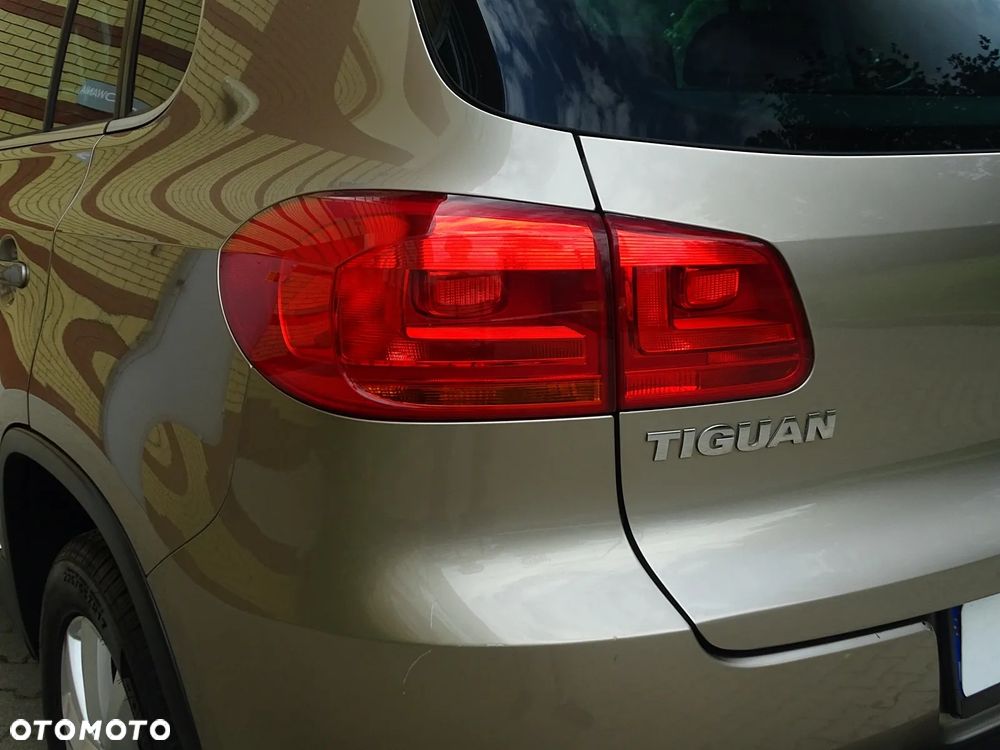 Volkswagen Tiguan 2.0 TDI DPF BlueMotion Technology Sport & Style - 23
