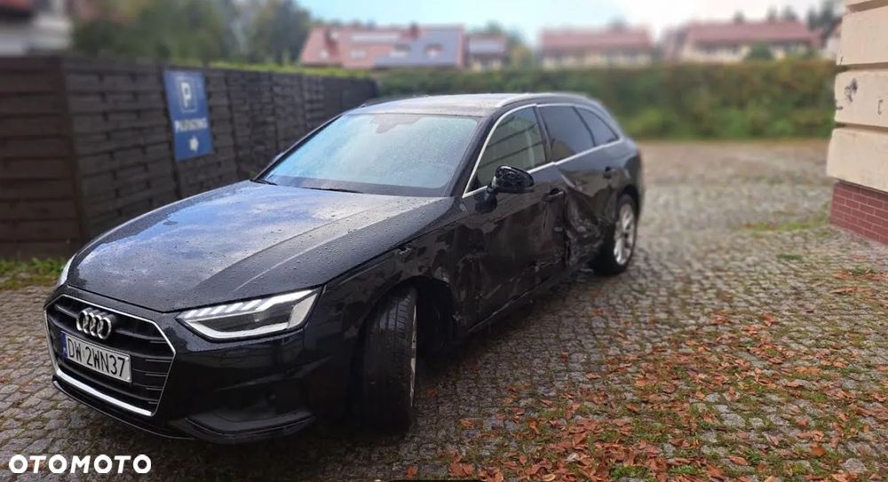 Audi A4 - 4