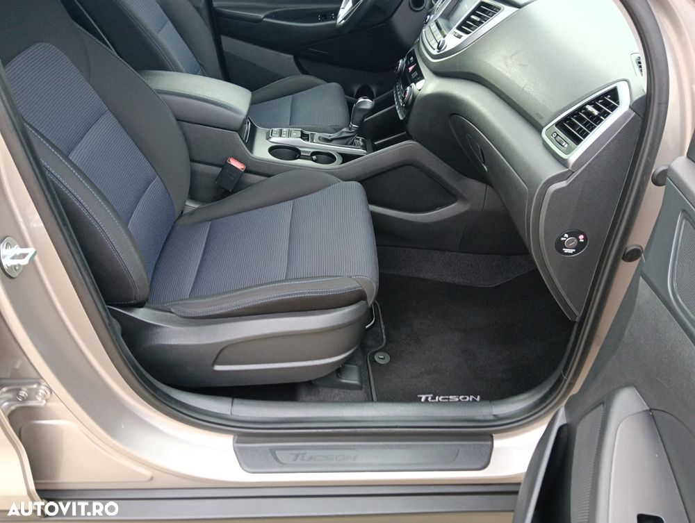 Hyundai Tucson blue 1.7 CRDi 2WD DCT Style - 21